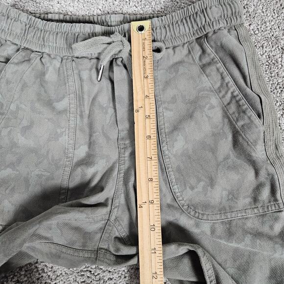 Athleta Pants Womens 4 Green Camo Printed Farallon Joggers Stretch Activewear - Picture 7 of 10